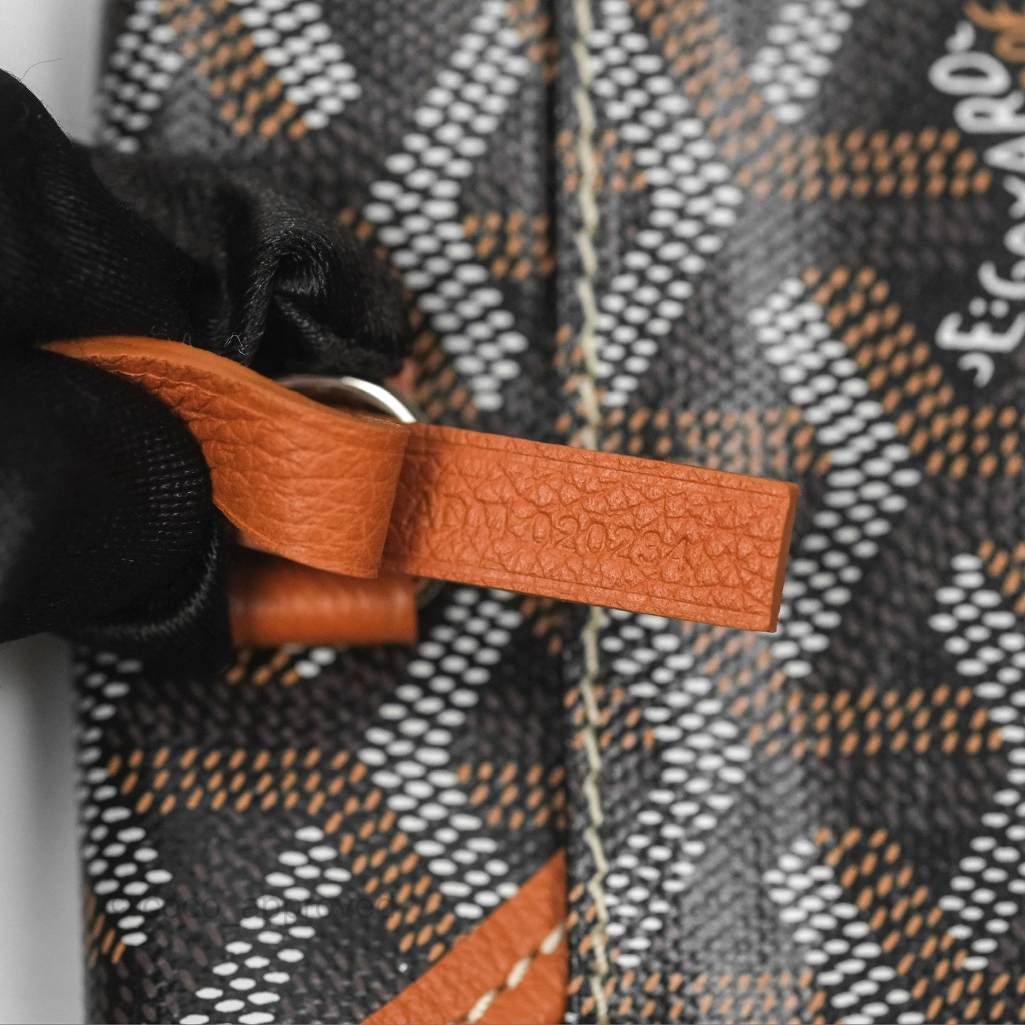 Goyard Saint Louis Tote PM⁣⁣⁣⁣⁣⁣⁣⁣⁣⁣⁣⁣⁣⁣⁣⁣⁣⁣⁣⁣ Black/Tan