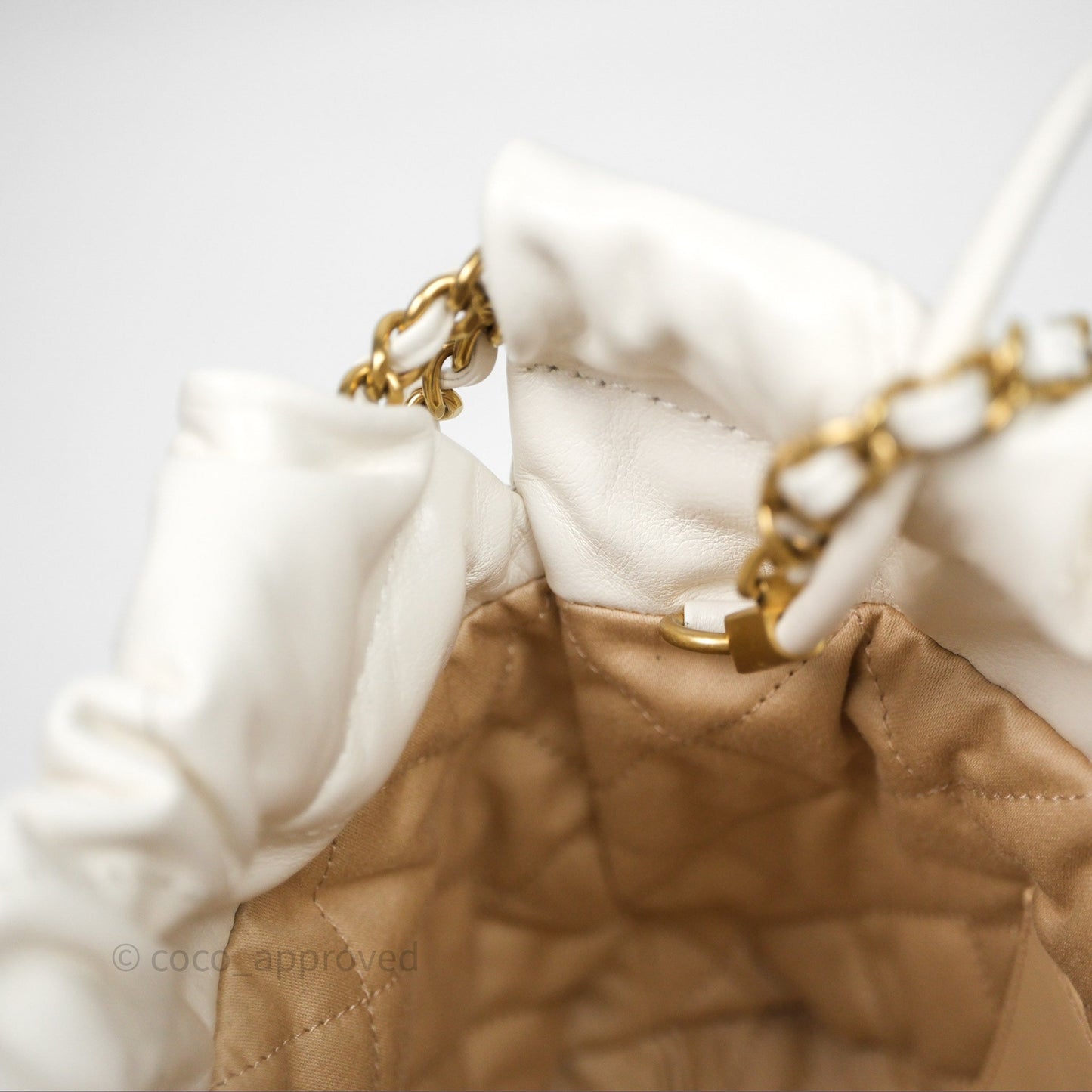 Chanel 22 Mini Bag White Shiny Crumpled Calfskin