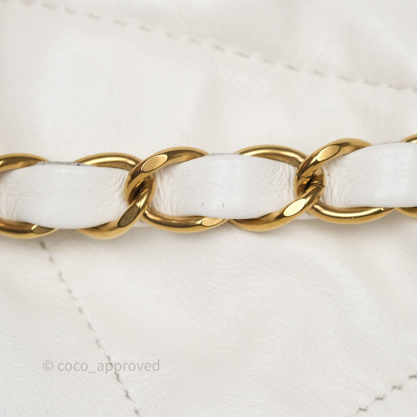 Chanel 22 Medium White Shiny Crumpled Calfskin Aged Gold Hardware