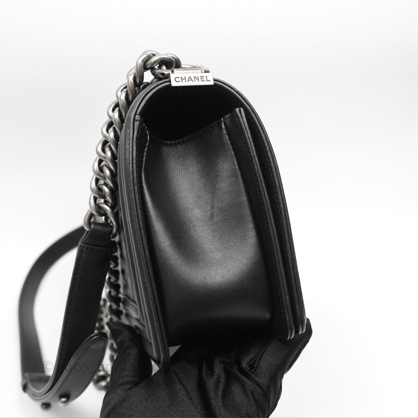 Chanel Quilted Medium Boy Black Calfskin Ruthenium Hardware