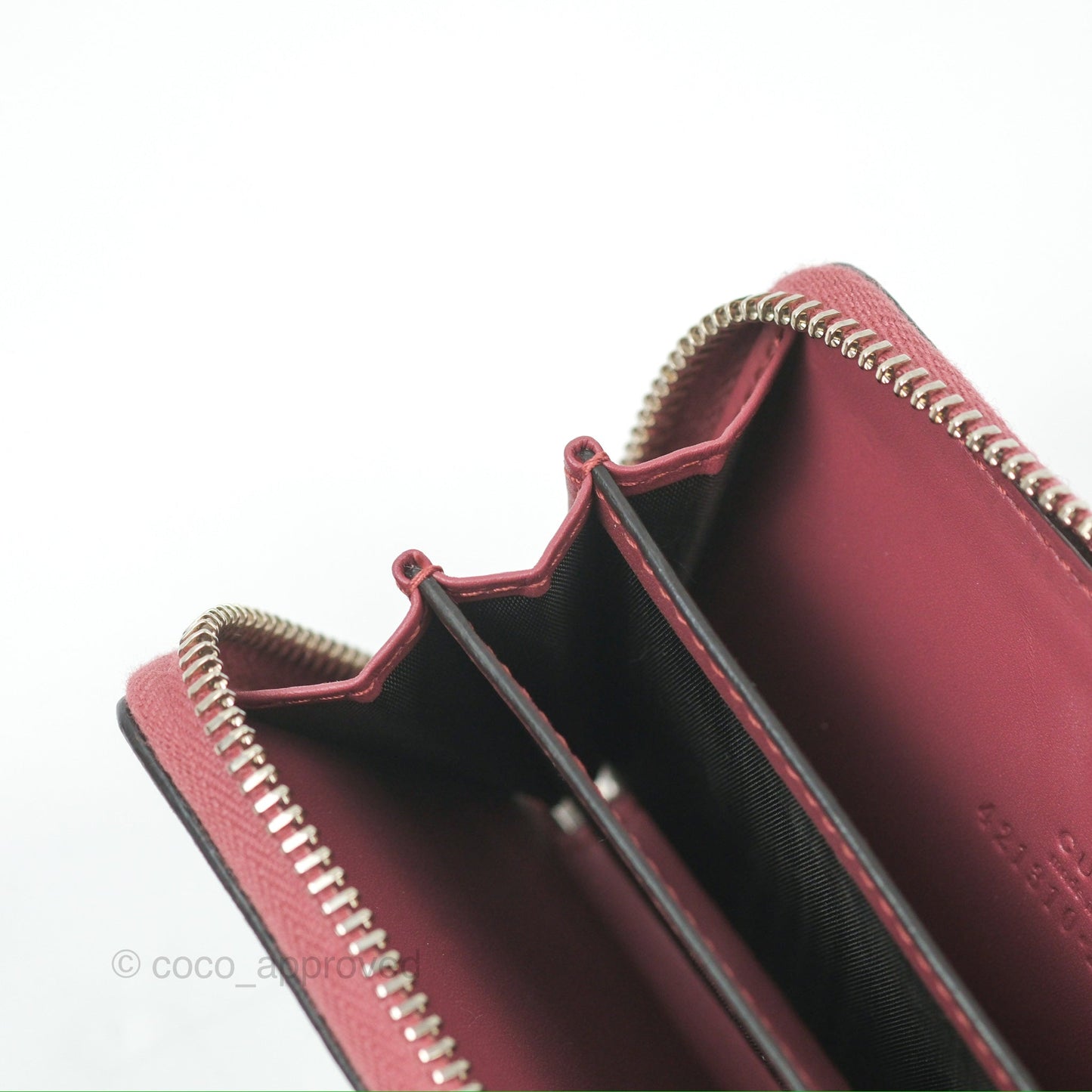 Gucci GG Supreme Blooms Zip Around Card Case Wallet