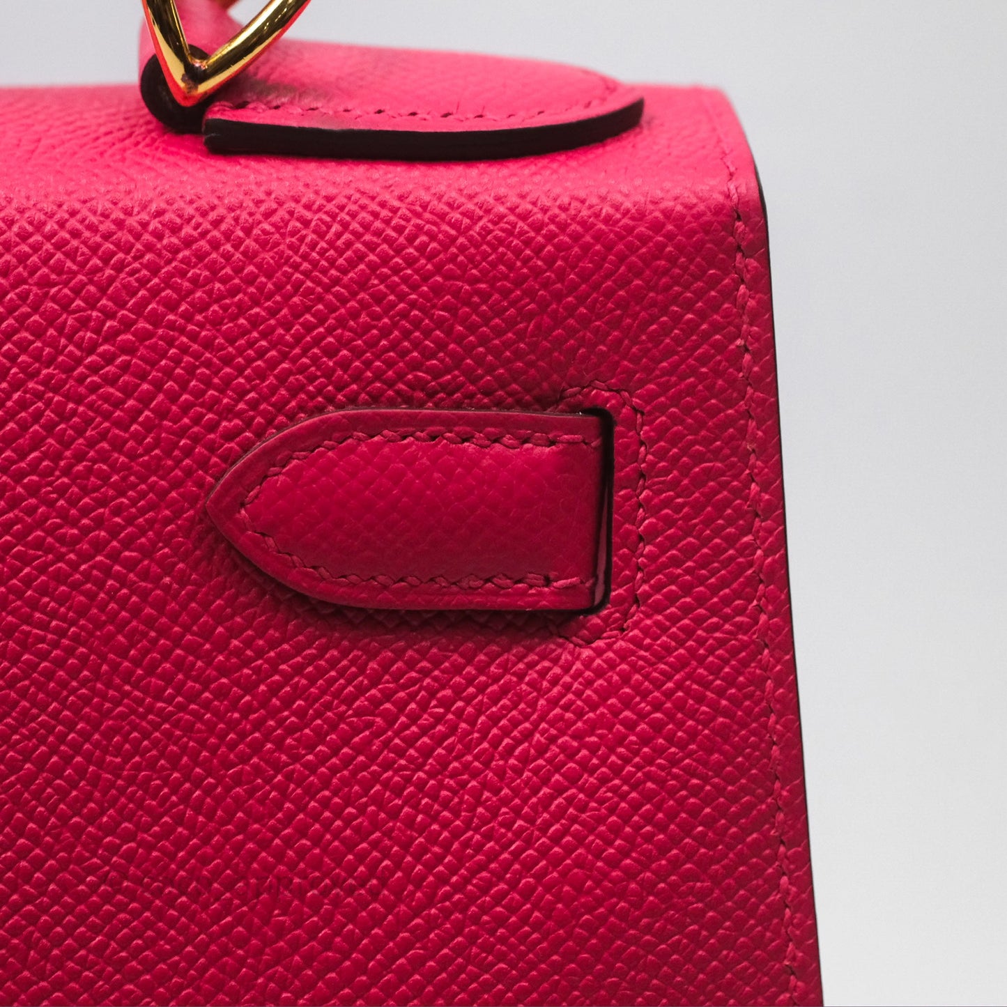 Hermès Kelly 28 Sellier Rose Extreme I6 Epsom Gold Hardware