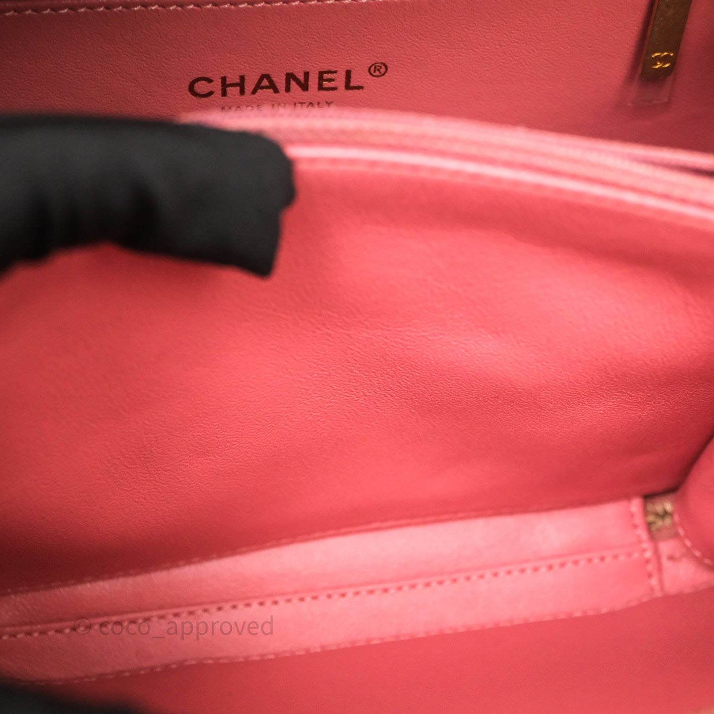 Chanel Medium CC Filigree Vanity Case Quilted Pink Caviar Aged Gold Hardware