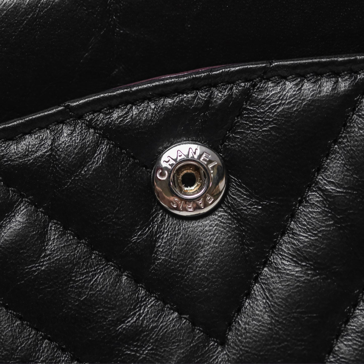 Chanel Reissue 225 Chevron Aged Calfskin So Black