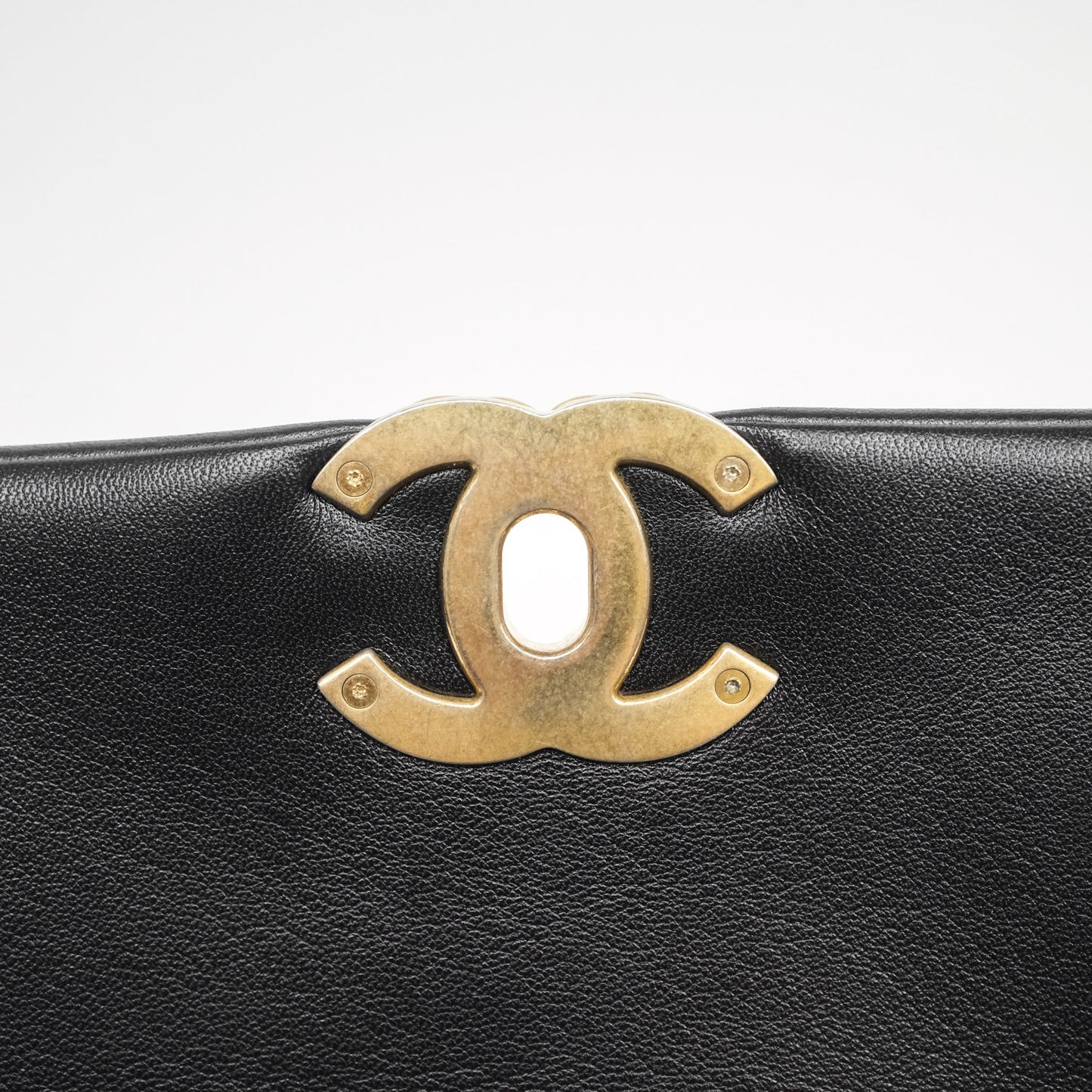 Chanel 19 Medium Black Mixed Hardware