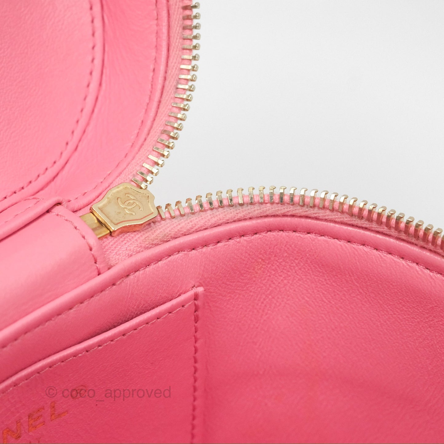 Chanel Small Quilted Top Handle Vanity Case Pink Lambskin Gold Hardware