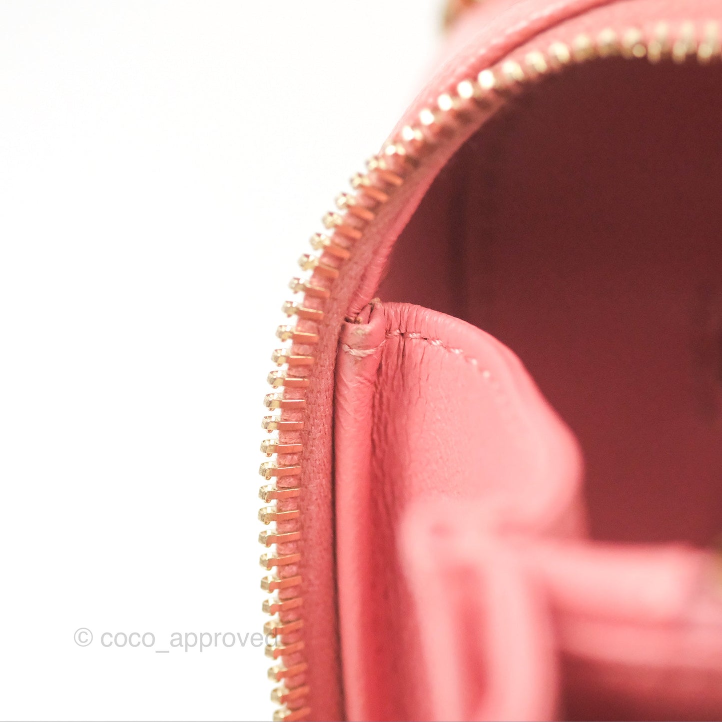 Chanel Quilted Medium CC Filigree Vanity Case Pink Caviar Gold Hardware