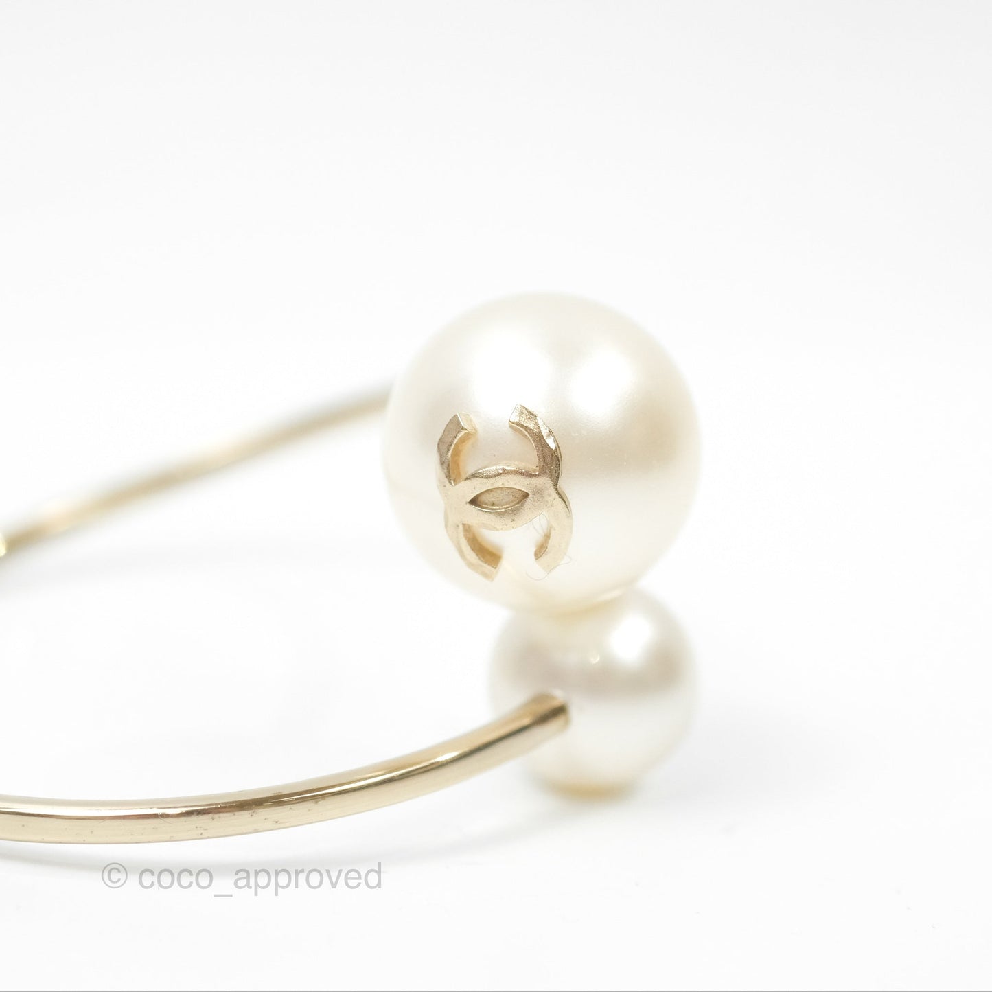 Chanel CC Pearl Bangle Gold Tone 14B
