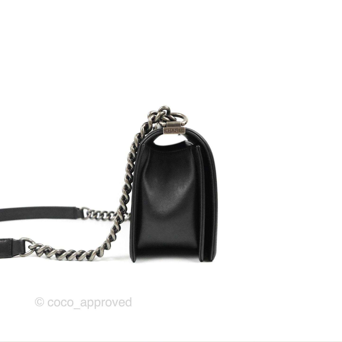 Chanel Quilted Medium Boy Black Calfskin Ruthenium Hardware