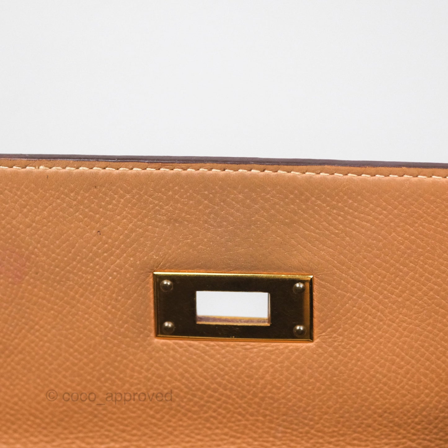 Hermes Vintage Kelly 32 Retourne Natural Gold Hardware