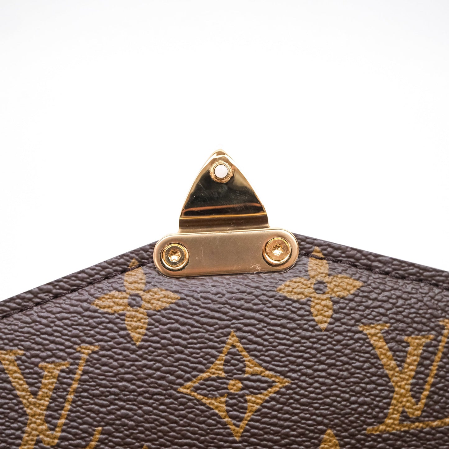 Louis Vuitton Pochette Métis East West Monogram Canvas