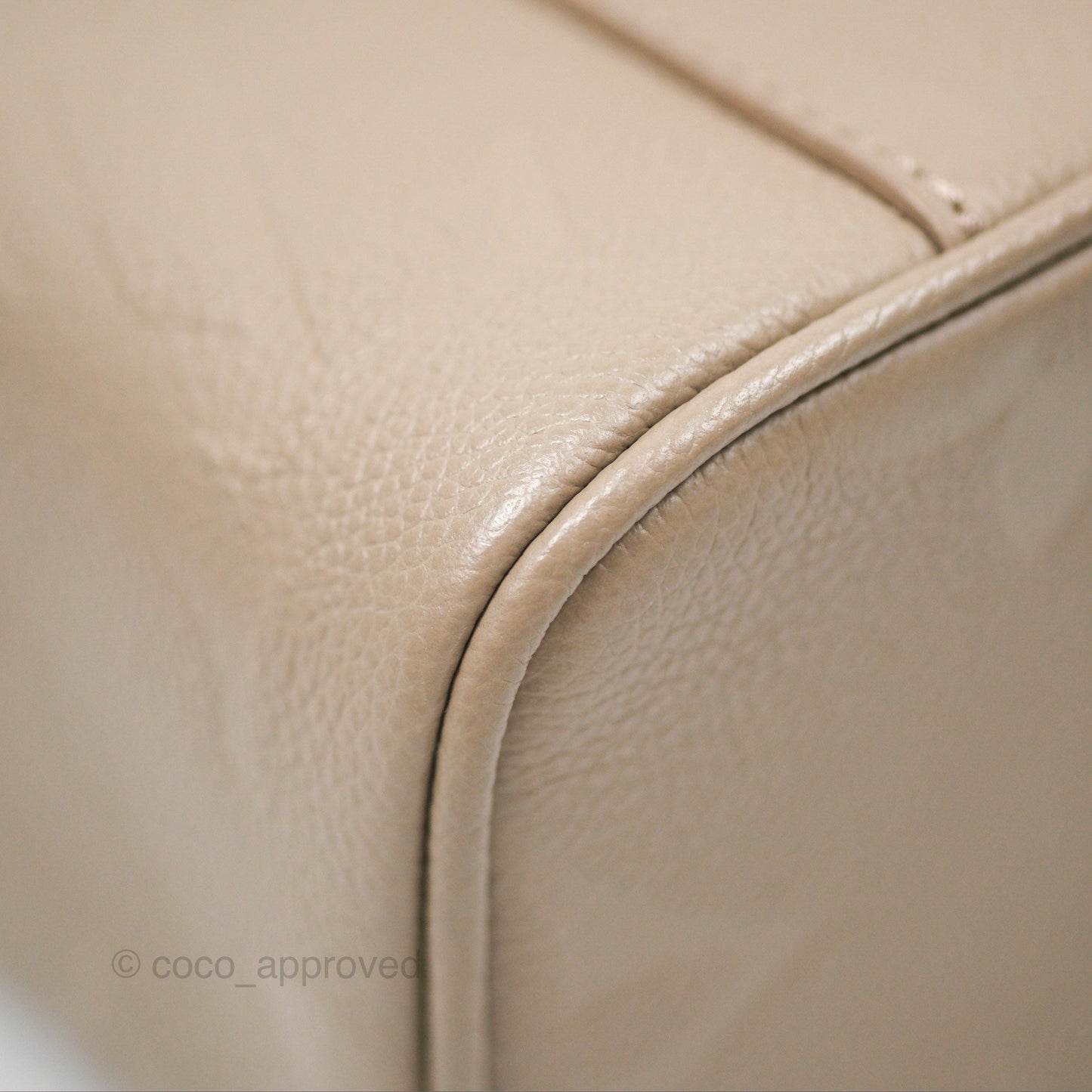 Louis Vuitton Monogram Empreinte Tourterelle Vanity PM Beige Gold Hardware