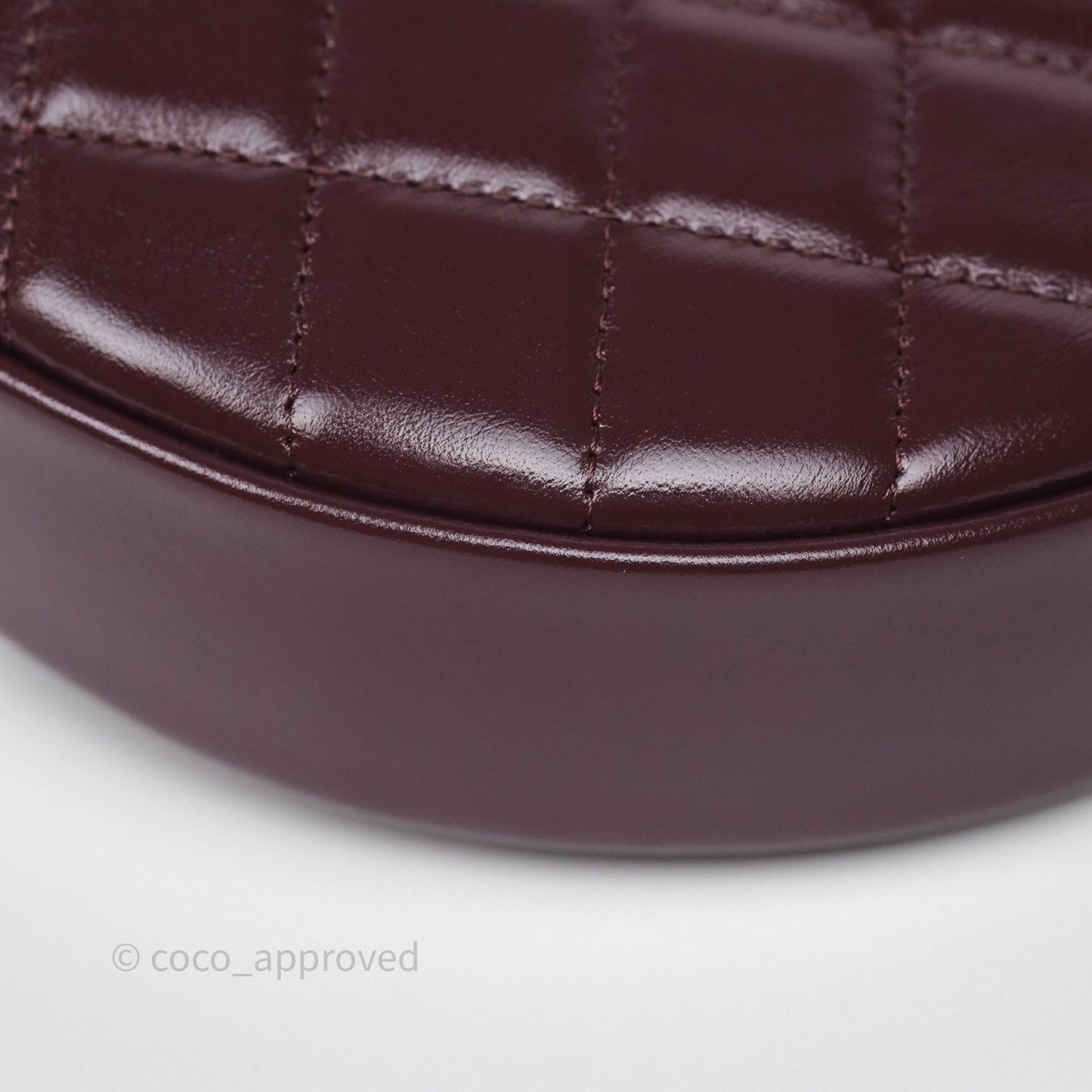 Chanel Mini Hobo Pouch Dark Burgundy Shiny Crumpled Calfskin Aged Gold Hardware