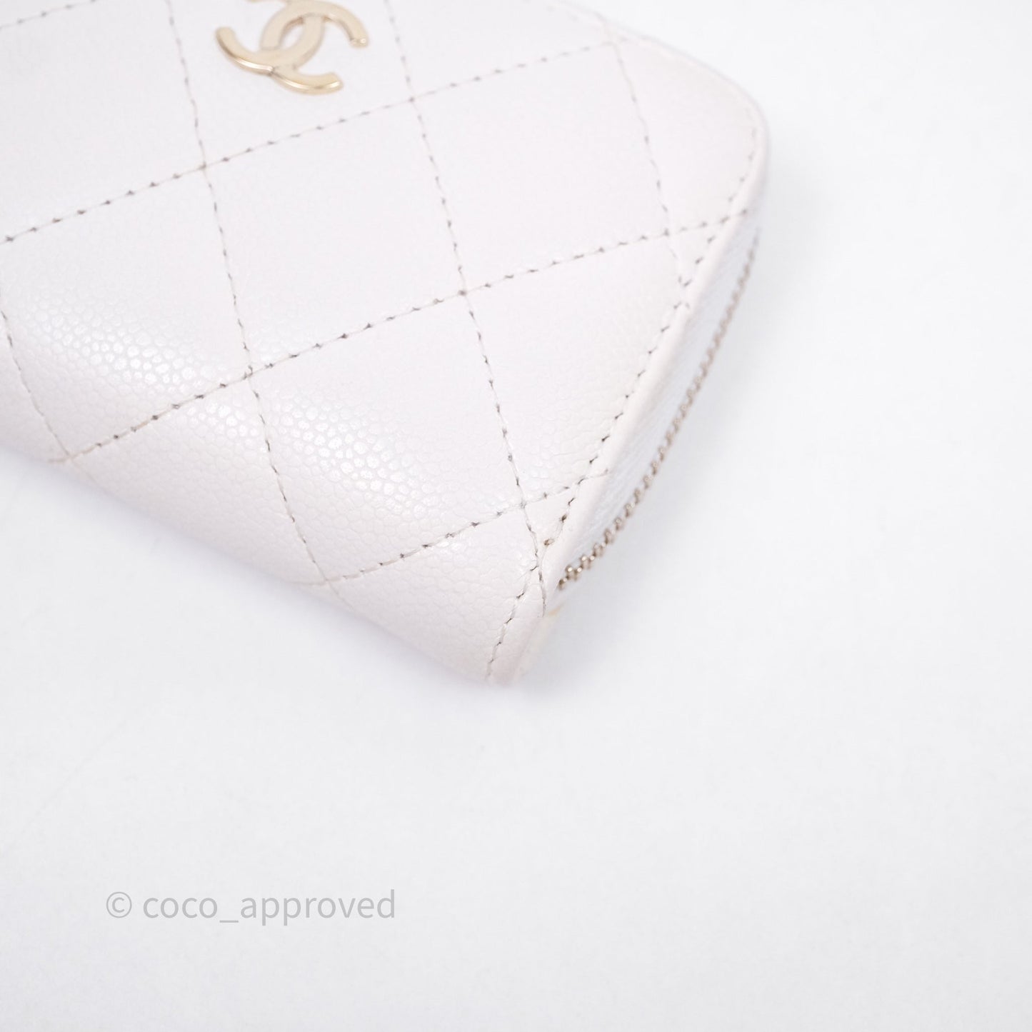 Chanel Classic Zipped Coin Purse White Caviar Gold Hardware