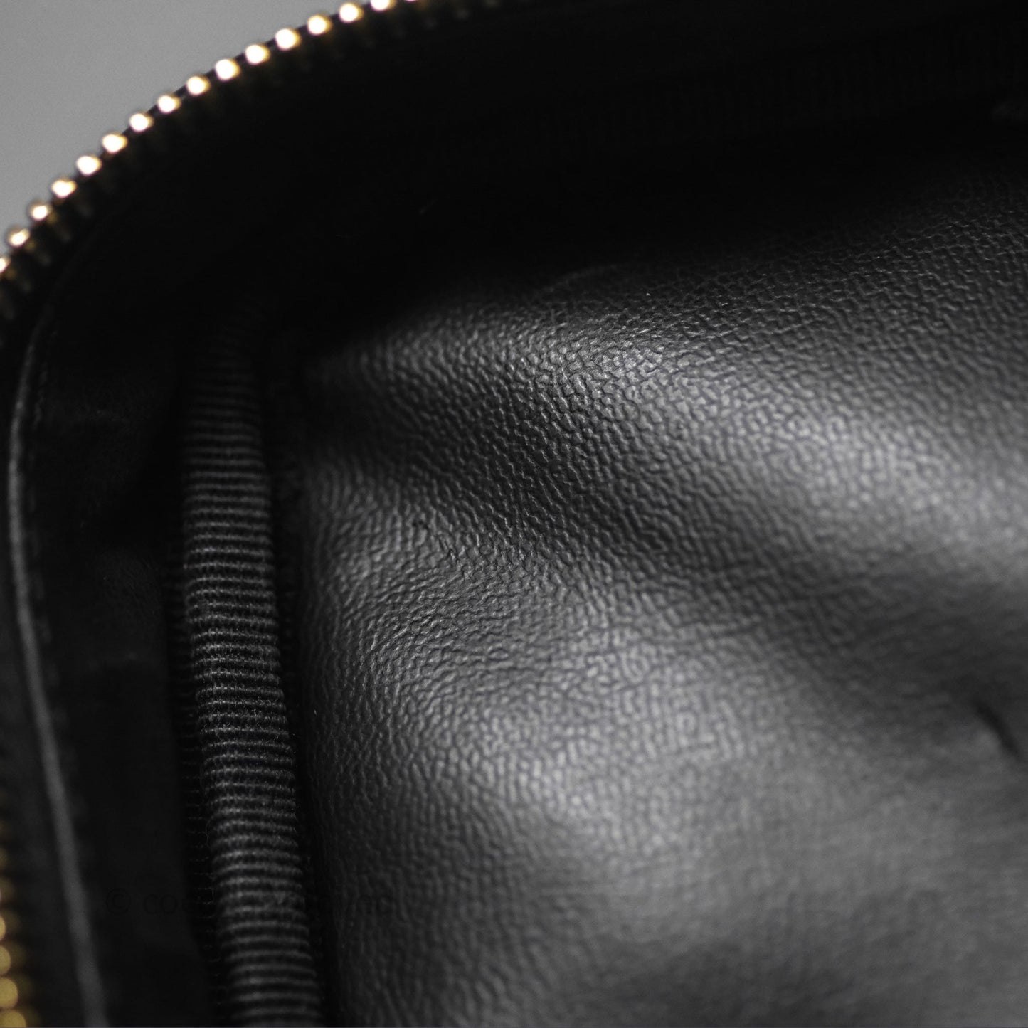 Chanel Vintage Vanity Case Black Caviar Gold Hardware