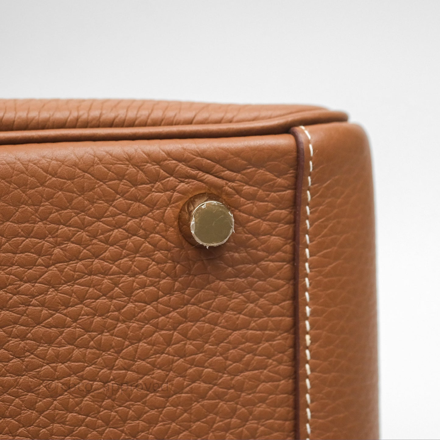 Hermès Lindy 26 Gold 37 Clemence Gold Hardware