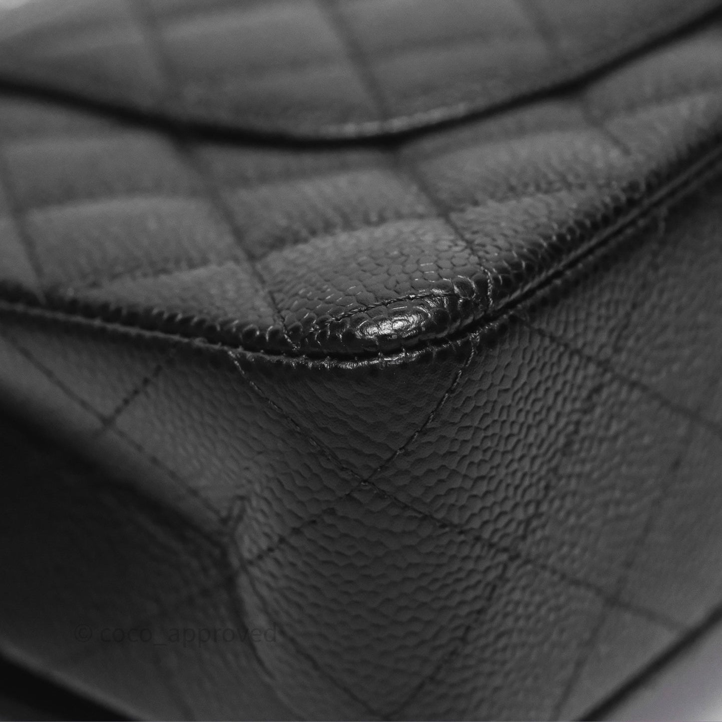 Chanel Classic M/L Medium Flap Quilted Black Caviar Gold Hardware