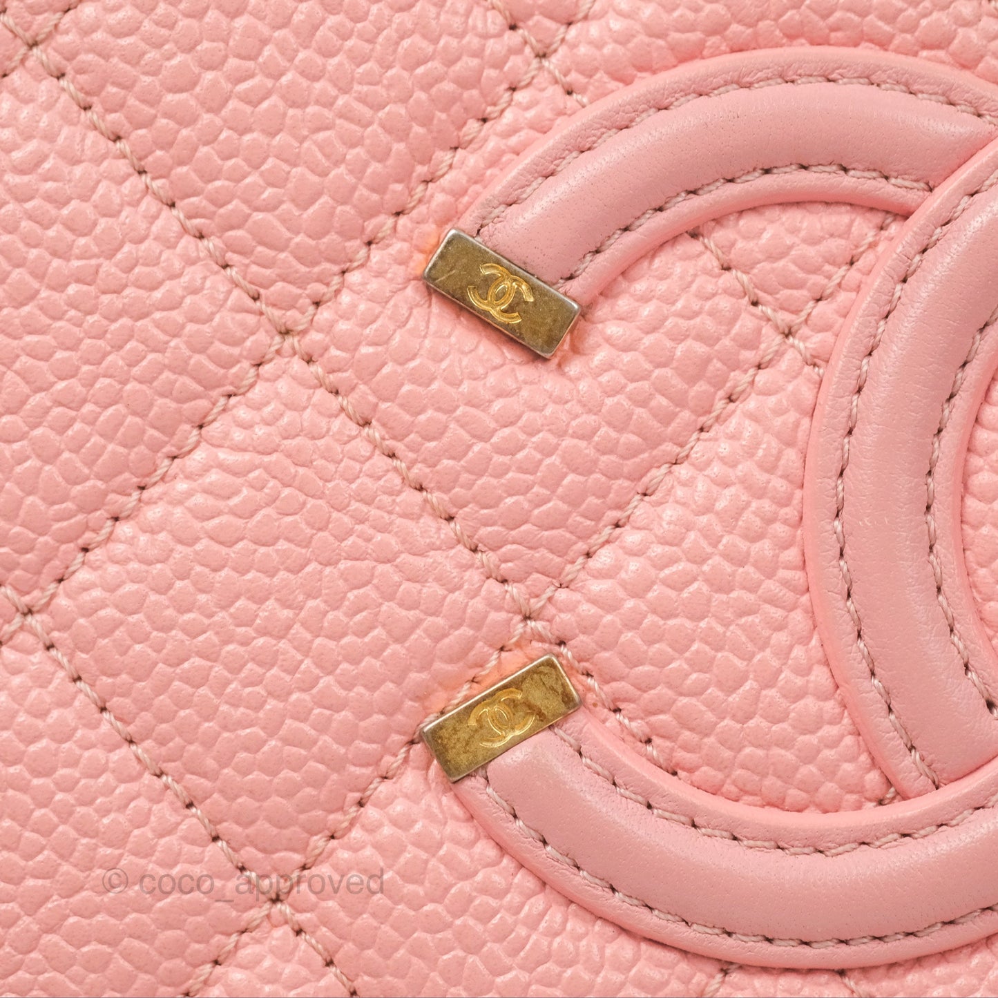 Chanel Quilted Medium CC Filigree Vanity Case Pink Caviar Gold Hardware