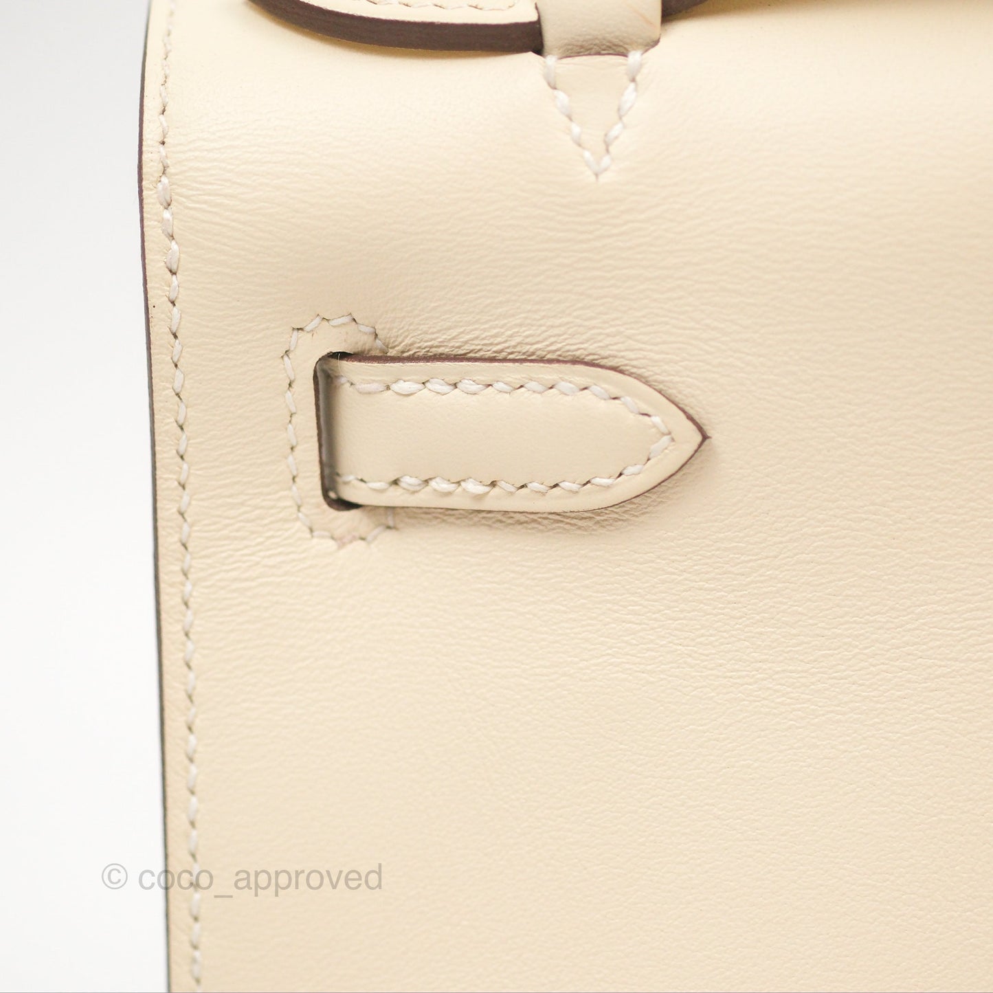 Hermès Kelly Mini Pochette Nata I2 Swift Gold Hardware