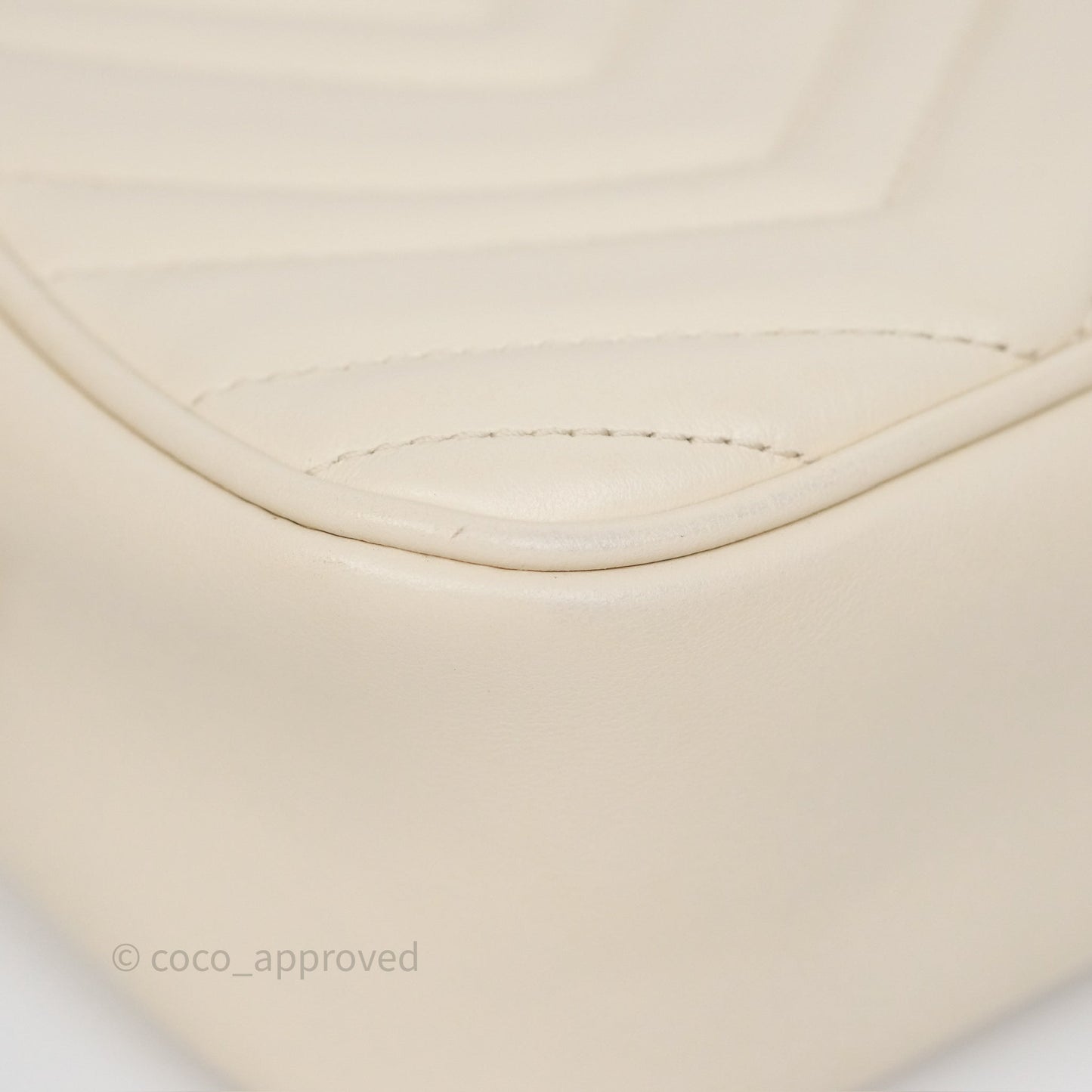 Gucci Small GG Marmont Camera Bag White Calfskin Gold Hardware