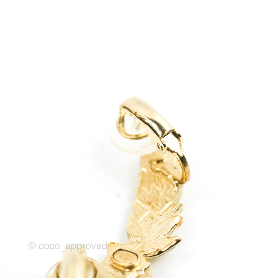 Chanel Resin Crystal Pearl Feather Star CC Clip On Earrings Gold 19K
