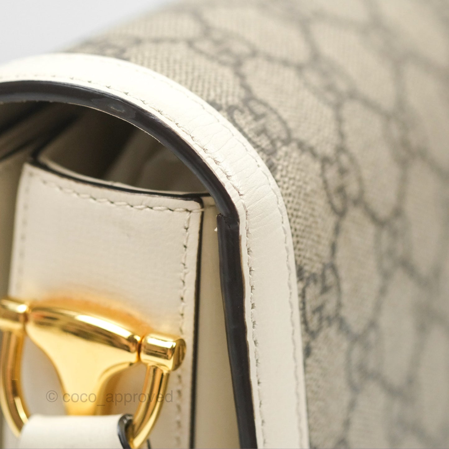Gucci Horsebit 1955 GG Supreme Canvas White Shoulder Bag Gold Hardware