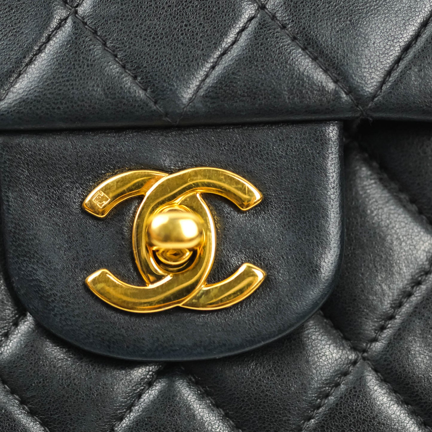 Chanel Classic Vintage Double Flap M/L Black Lambskin 24K Gold Hardware
