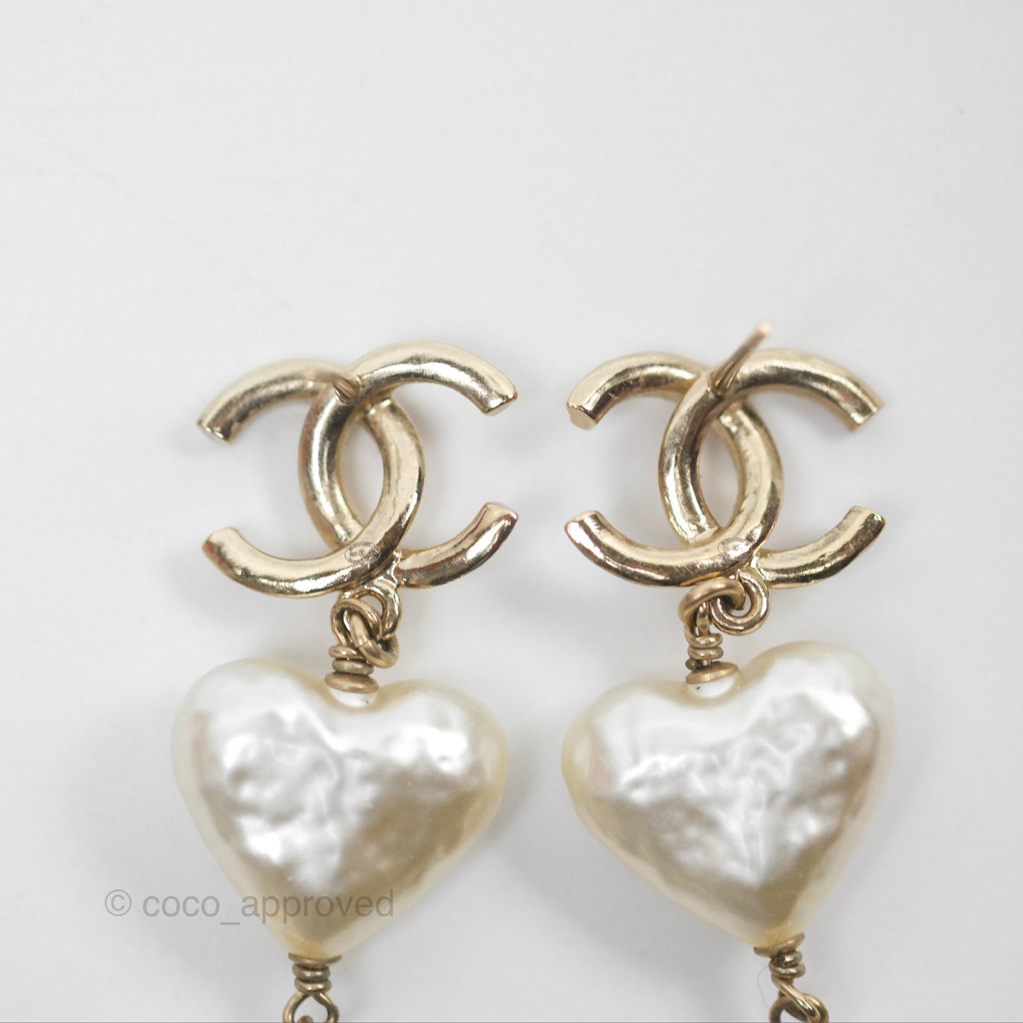 Chanel CC Pearl Heart Drop Earrings Gold Tone 22C