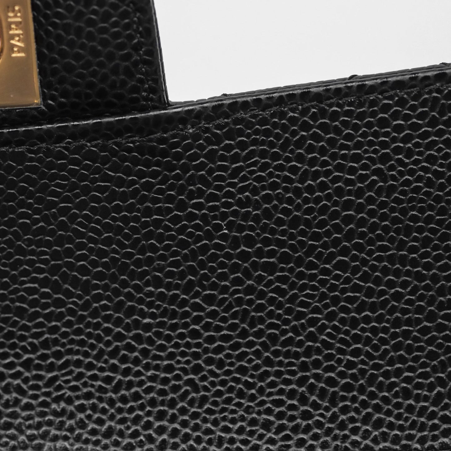 Chanel M/L Medium Classic Flap Quilted Black Caviar Gold Hardware