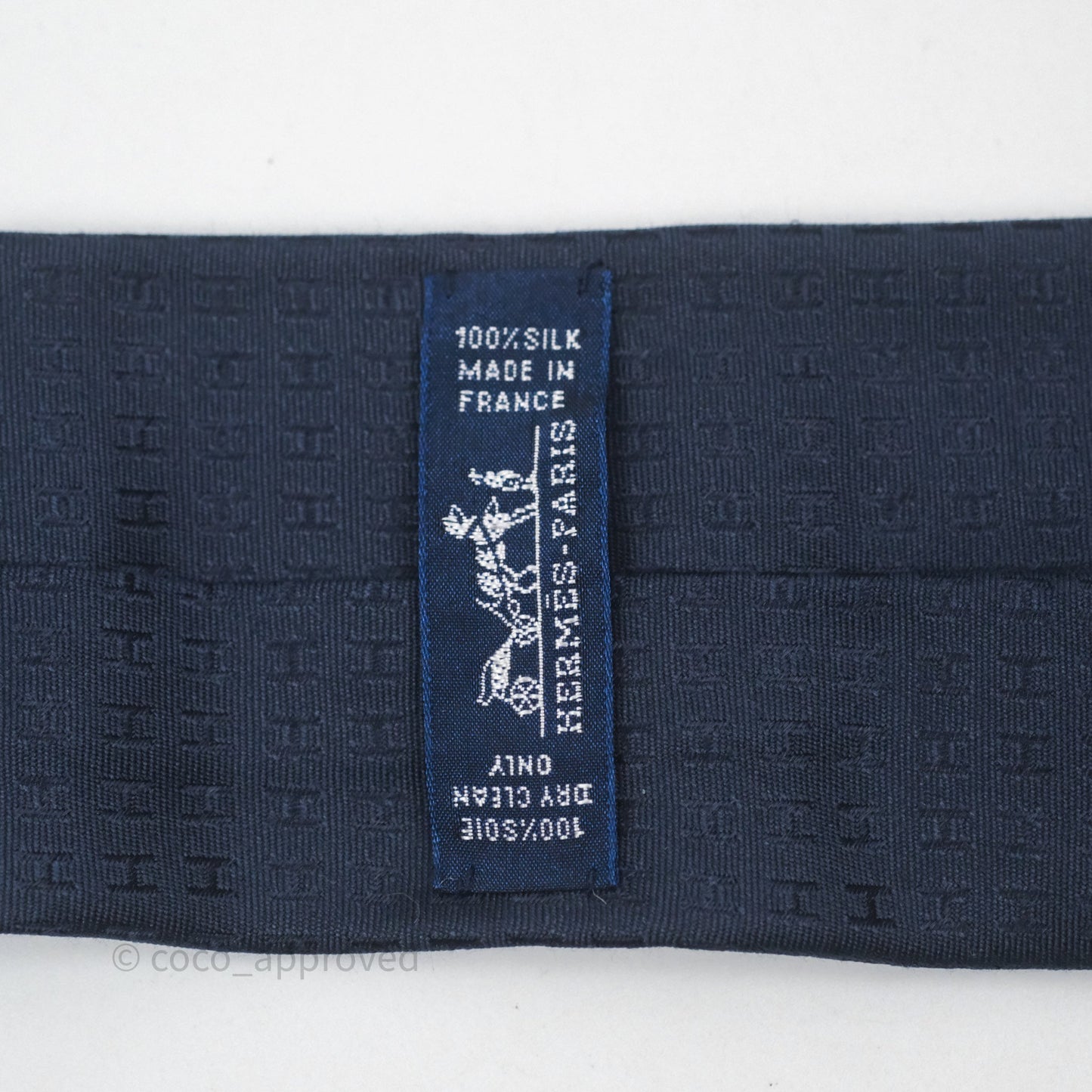 Hermès Faconnee H Tie in Marine Silk