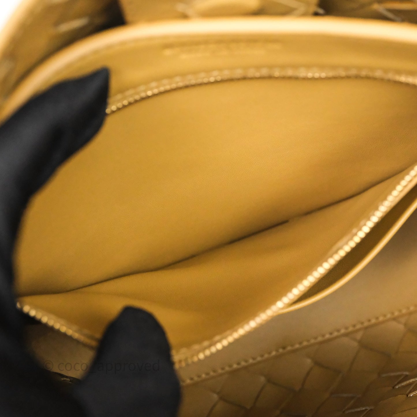 Bottega Veneta Small Andiamo Bag Dark Praline Intrecciato Lambskin