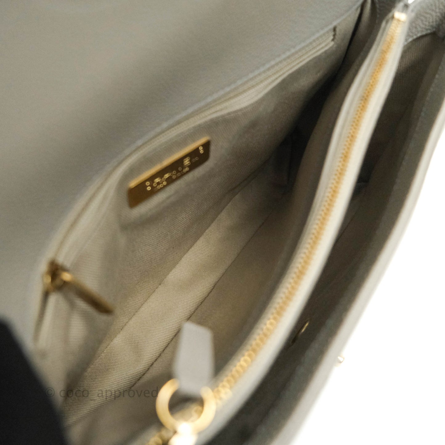 Chanel Chic Affinity Medium Grained Calfskin Grey Aged Gold Hardware