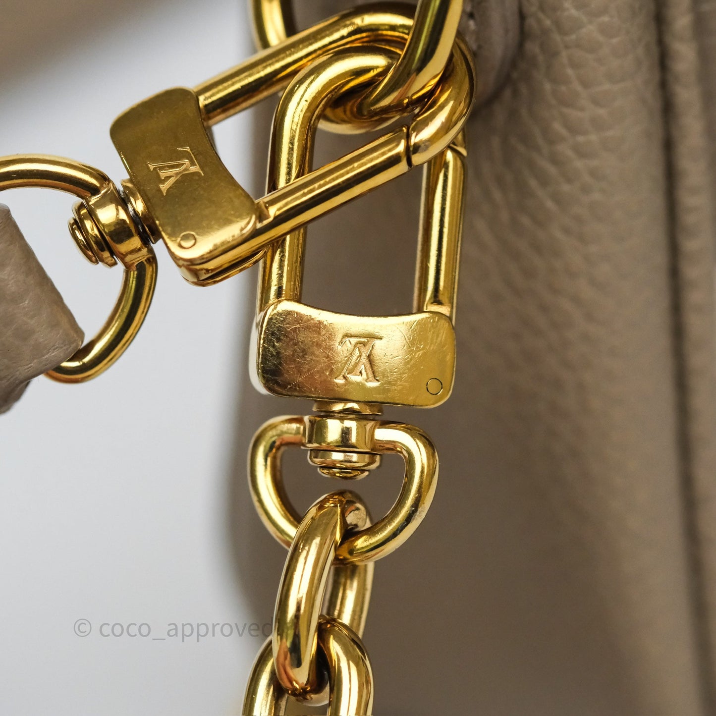 Louis Vuitton Ivy Wallet on Chain Monogram Empreinte Dove/Cream
