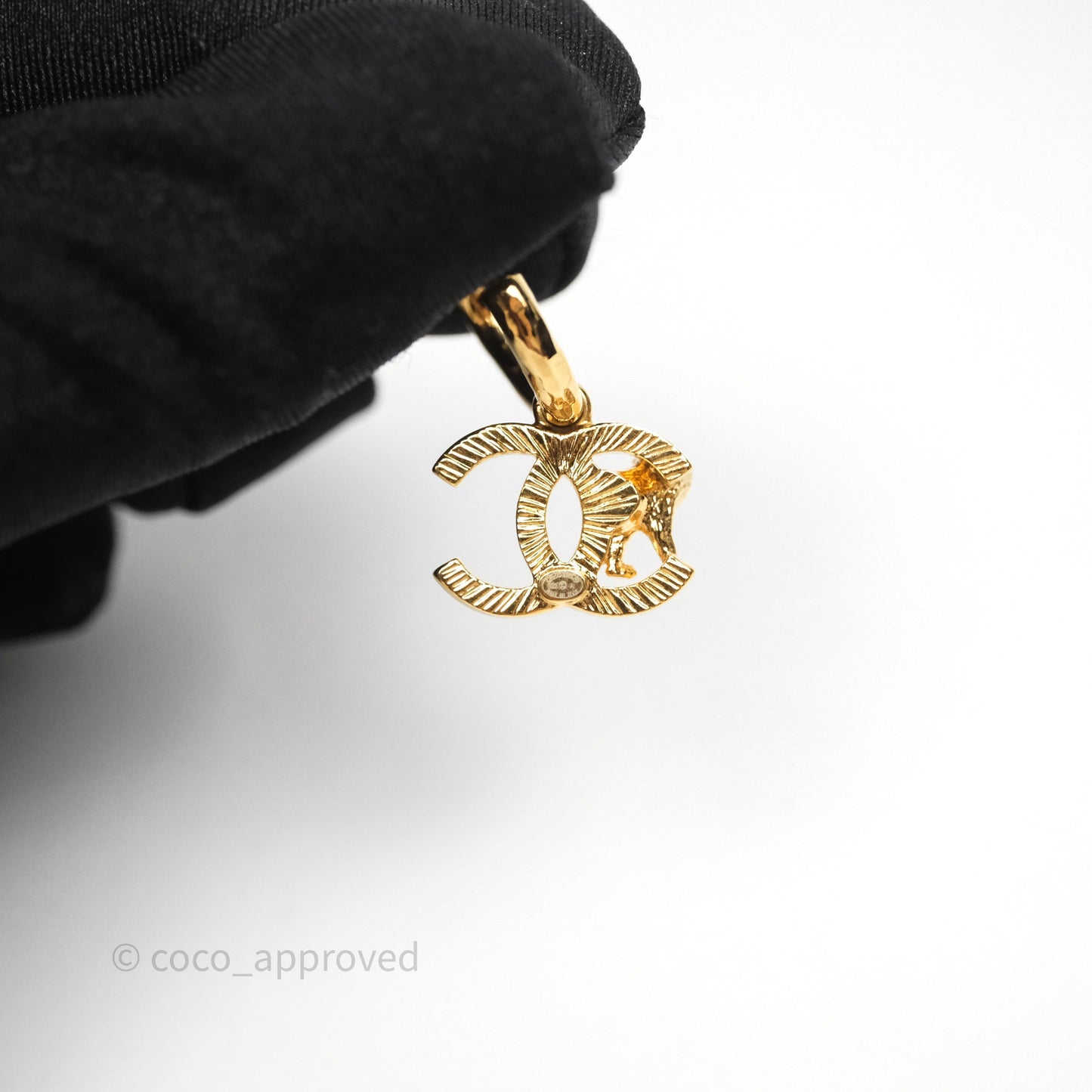 Chanel Lion CC Hoop Earrings Gold Tone 22A