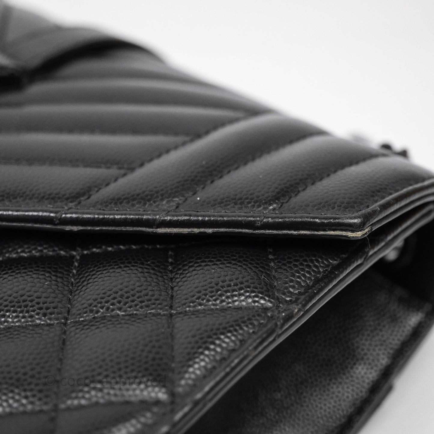Saint Laurent Envelope Medium So Black Caviar