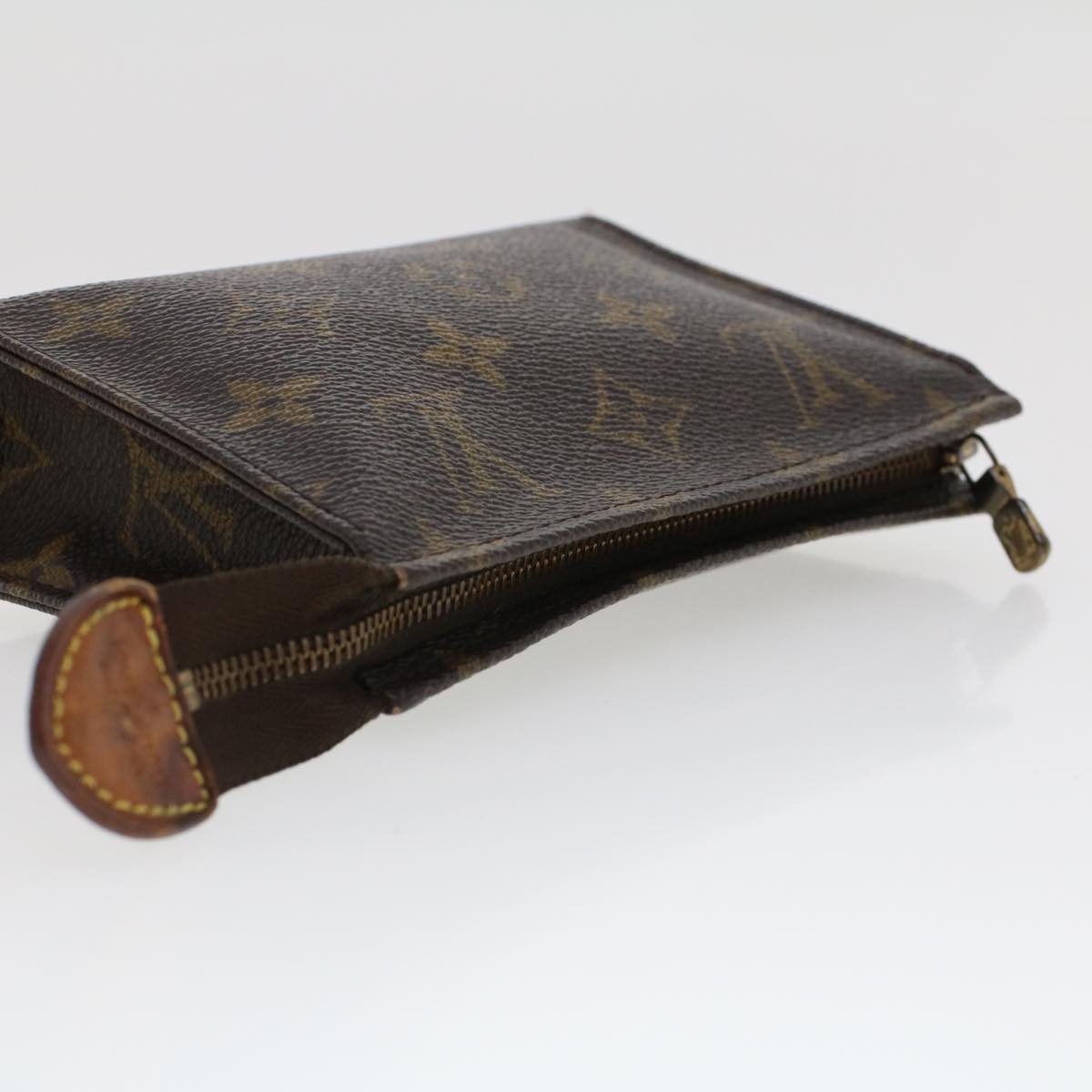 Louis Vuitton Poche Toilette 15 Canvas Clutch Bag ()
