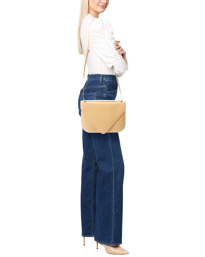Luxury Bottega Veneta Mount Leather Shoulder Bag