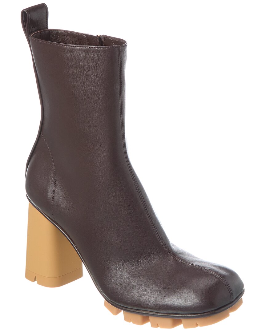 Luxury Bottega Veneta Shore Leather Bootie