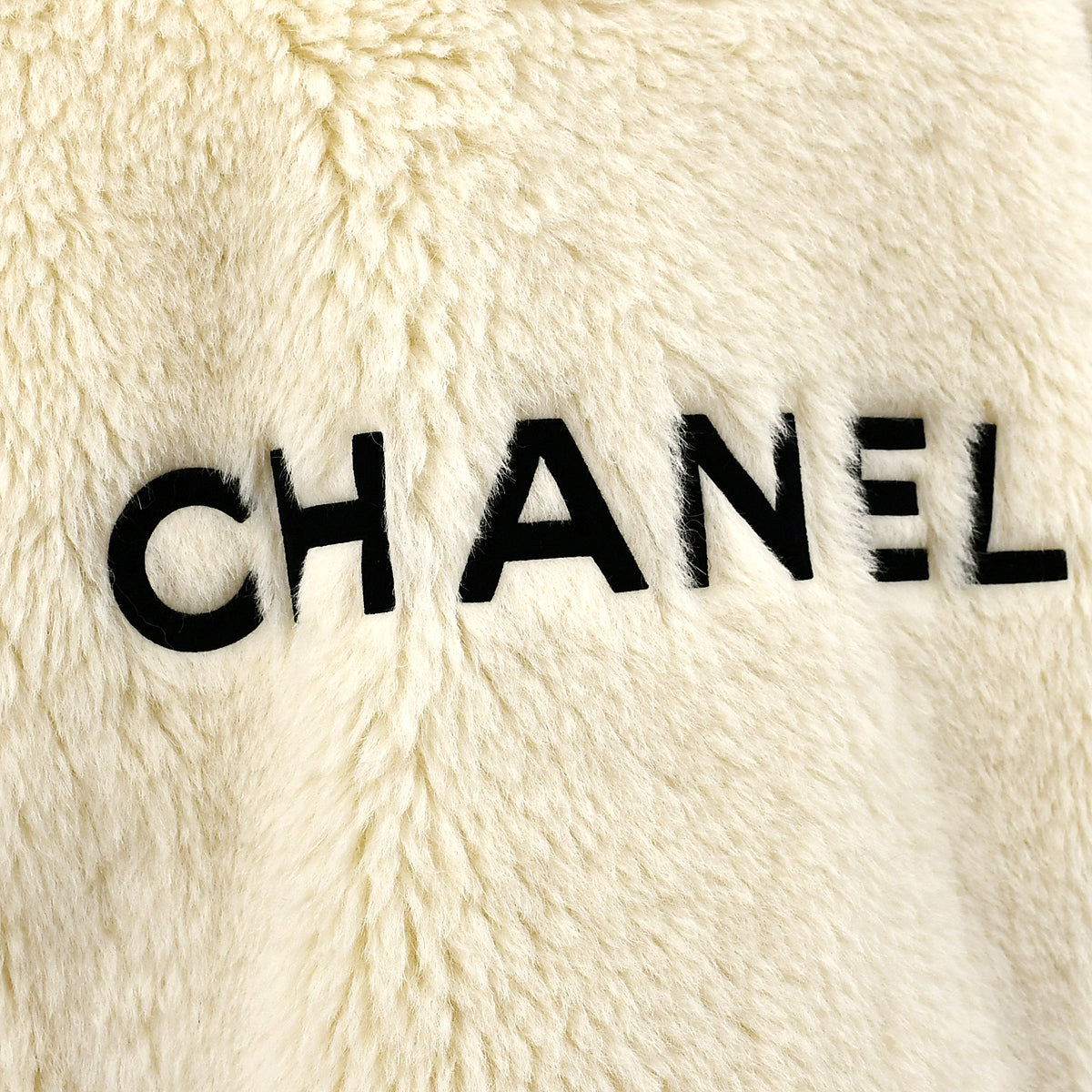 Luxury Chanel Fall 1994 logo-appliqué collarless jacket #40