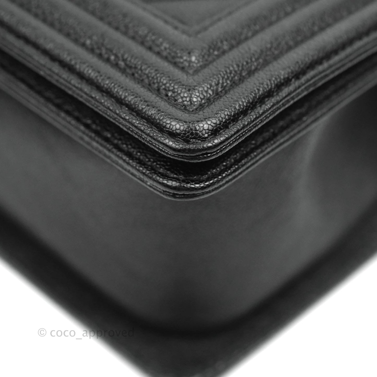 Chanel Boy Chevron Medium Black Caviar Gold Hardware