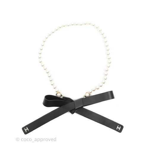 Chanel Pearl Black Leather Ribbon Belt Gold Tone 21C Size XS