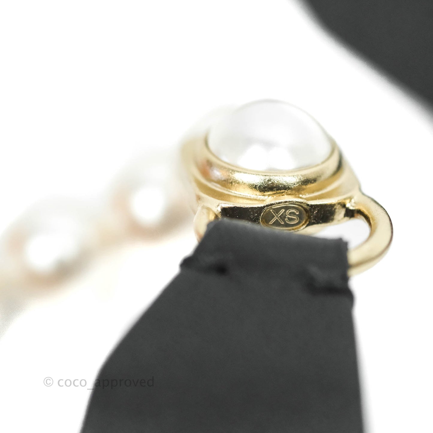 Chanel Pearl Black Leather Ribbon Belt Gold Tone 21C Size XS