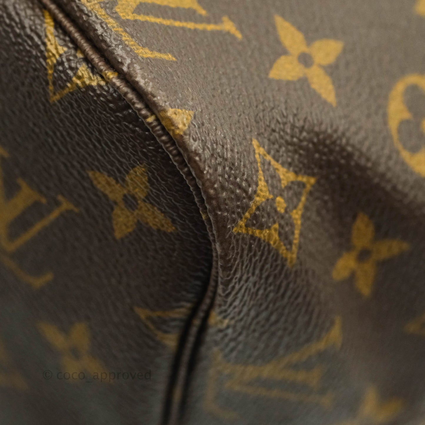 Louis Vuitton Neverfull MM Tote Bag Monogram Canvas