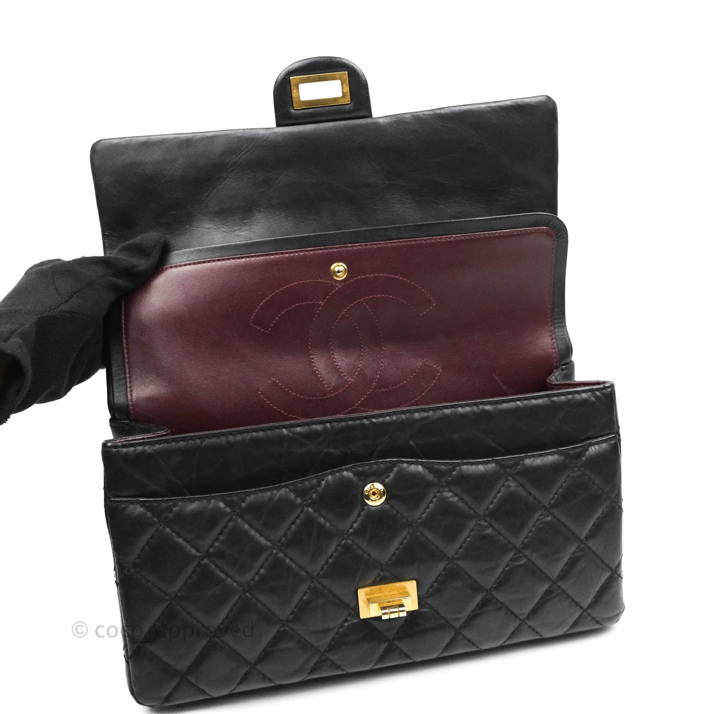 Chanel Reissue 226 Quilted Aged Calfskin Black Aged Gold Hardware