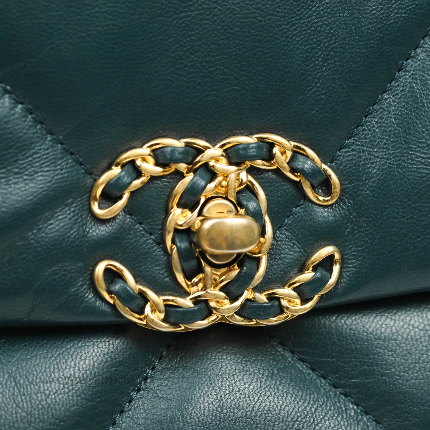 Chanel 19 Small Green Mixed Hardware