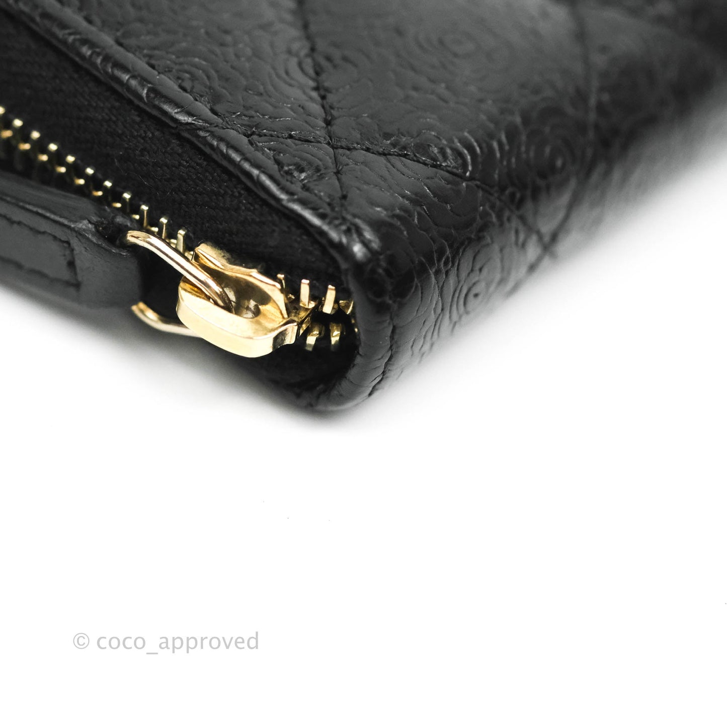 Chanel Camellia Embossed Zipped Coin Purse Black Calfskin Gold Hardware