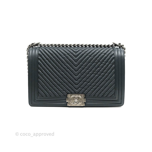 Chanel New Medium Chevron Boy Bag Navy Crumpled Calfskin Ruthenium Hardware