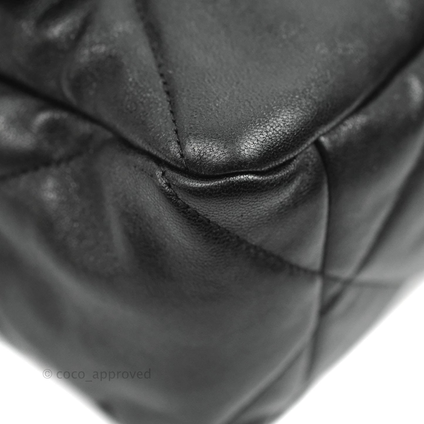 Chanel 19 Medium Black Goatskin Mixed Hardware