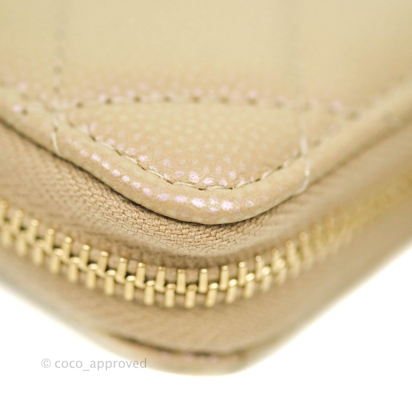 Chanel Classic Zipped Coin Purse Iridescent Beige Caviar Gold Hardware 21S