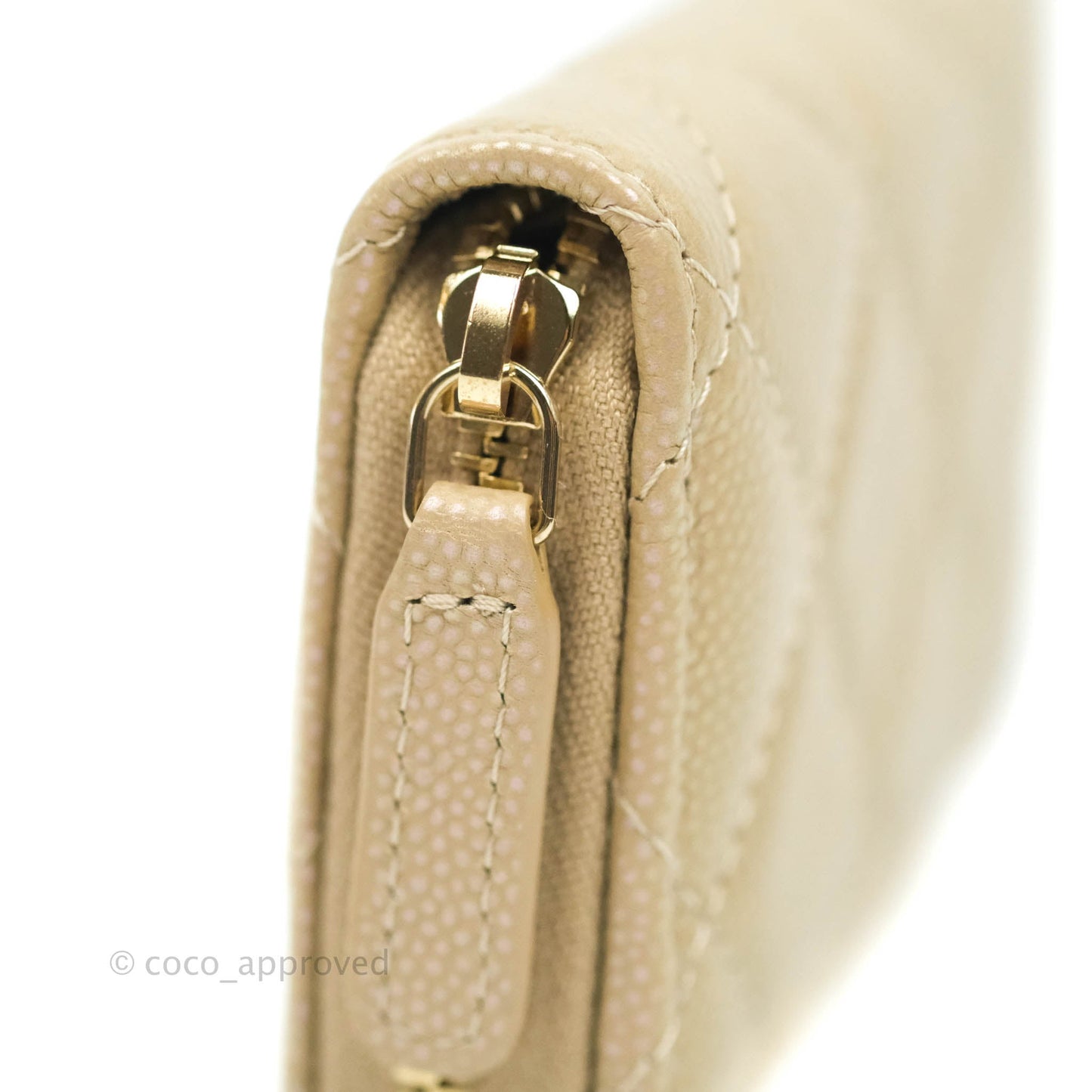 Chanel Classic Zipped Coin Purse Iridescent Beige Caviar Gold Hardware 21S